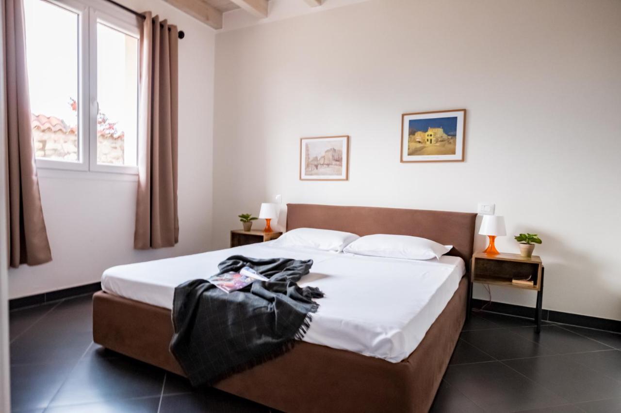 Residenza Gelsomino Apartment เดเซนซาโนเดลการ์ดา ภายนอก รูปภาพ