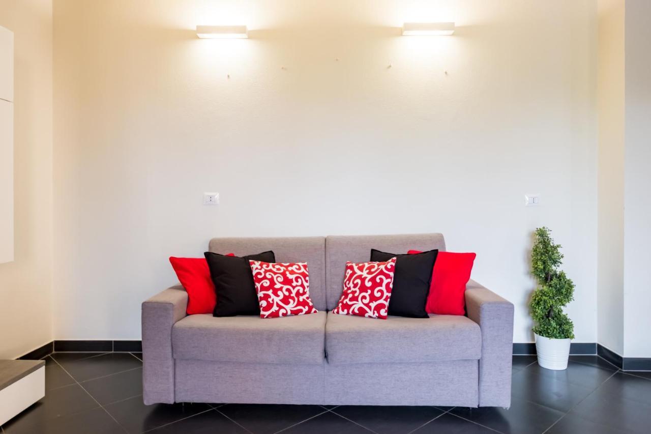 Residenza Gelsomino Apartment เดเซนซาโนเดลการ์ดา ภายนอก รูปภาพ